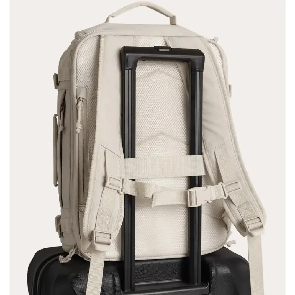 BagSmart Blast 28L Travel Backpack